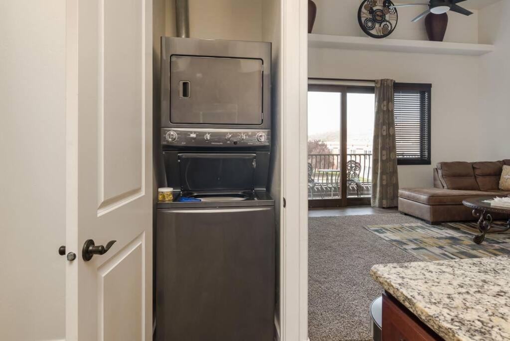 Luxury Downtown Rental - La Dolce Vita Villa #3 Moab Exterior foto